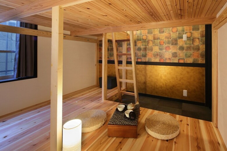 Hostal Ikidane House