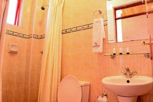 Bed & Breakfast Airport Seasons Hotel