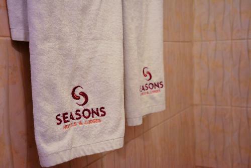 Bed & Breakfast Airport Seasons Hotel