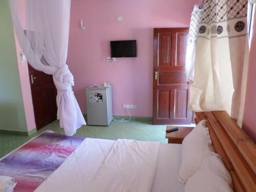 Hotel Pinebreeze Holiday Resort