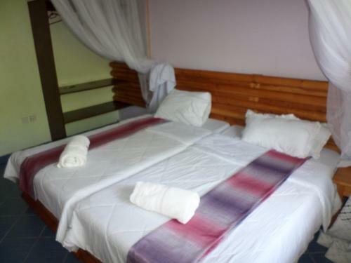 Hotel Pinebreeze Holiday Resort