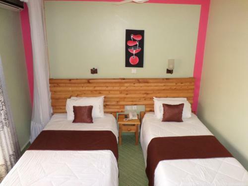 Hotel Pinebreeze Holiday Resort