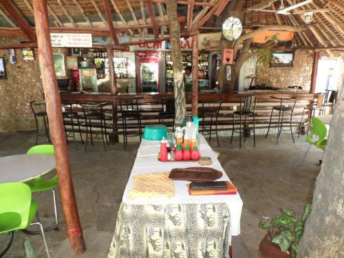 Hotel Pinebreeze Holiday Resort