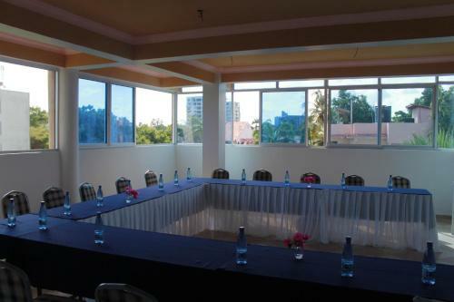 Hotel Pinebreeze Holiday Resort