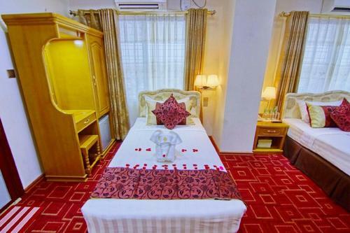 Myat Nan Yone Hotel (mny)