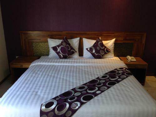Hotel 9 Mile