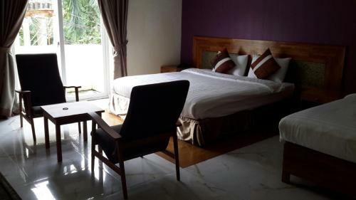 Hotel 9 Mile