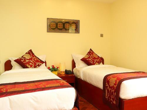Posada Diamonds Inn