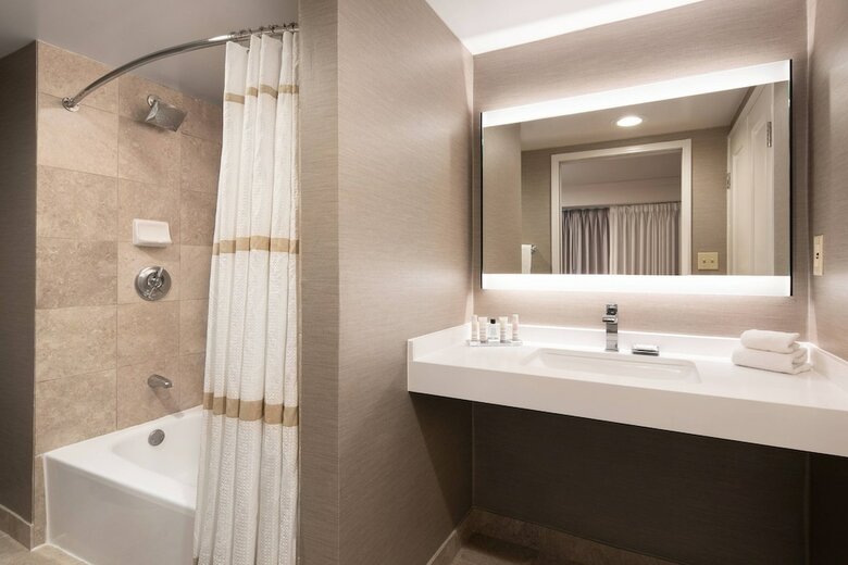 Hotel Monterey Marriott