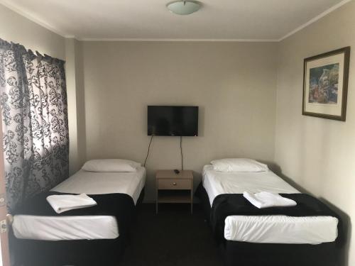 Motel 80