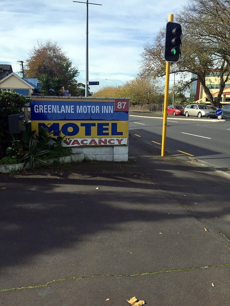 Greenlane Motor Inn