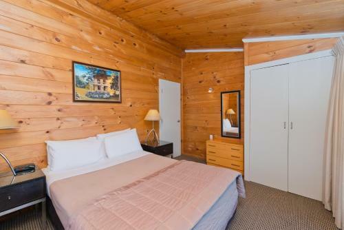Motel Oasis Beach Resort