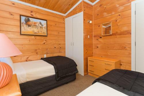 Motel Oasis Beach Resort