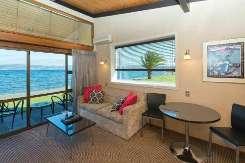 Motel Oasis Beach Resort