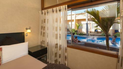 Motel Oasis Beach Resort
