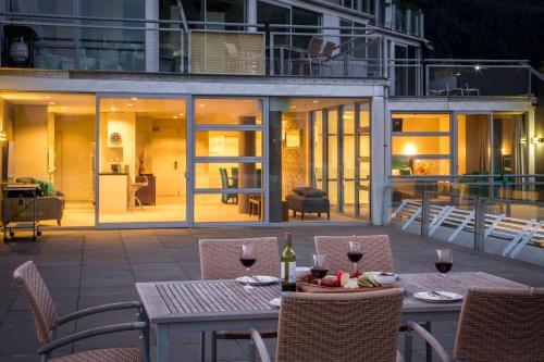 53 Shotover Apartment