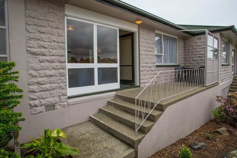 Homestead Lodge Motel
