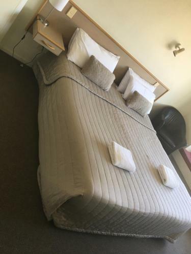 Motel Ocean Waves