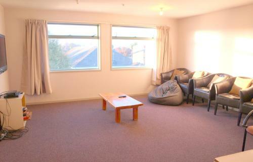 Kiwi House Hostel