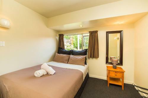 Sir Cedrics Tahuna Pod Hostel