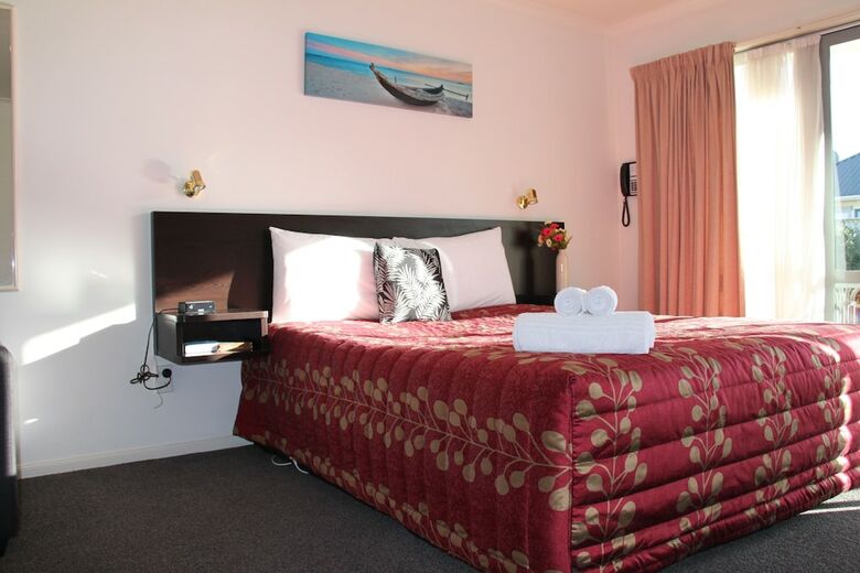 Alcala Motor Lodge
