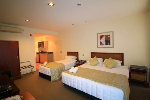 Fitzherbert Regency Motor Lodge
