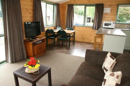 Whangarei Top 10 Holiday Park