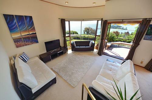 Cliff-top Holiday Home