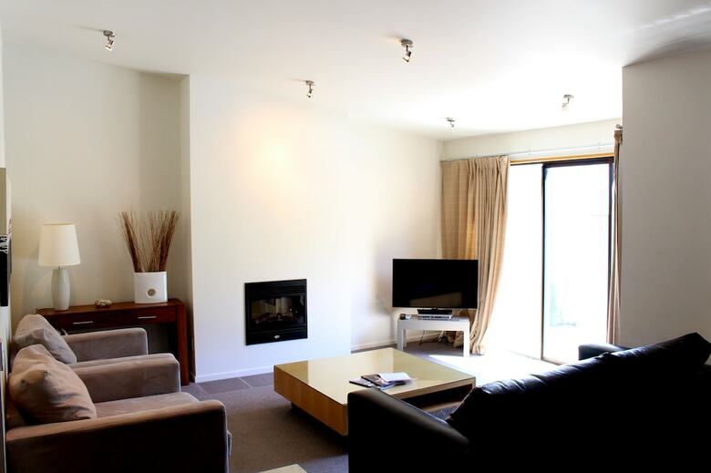 Aparthotel St James Apartments