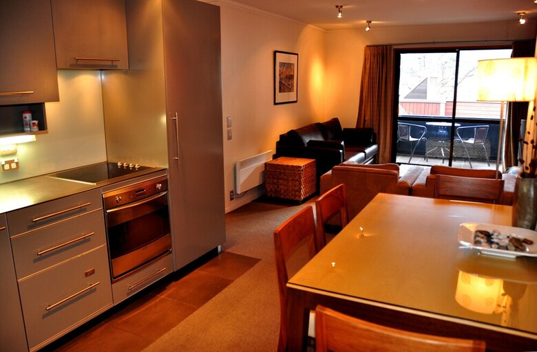 Aparthotel St James Apartments