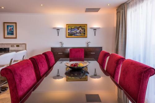 Fino Hotel & Suites