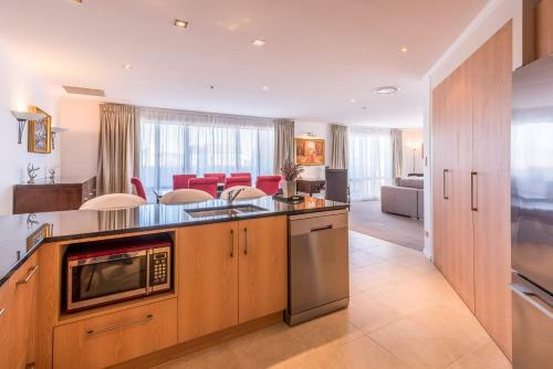 Fino Hotel & Suites