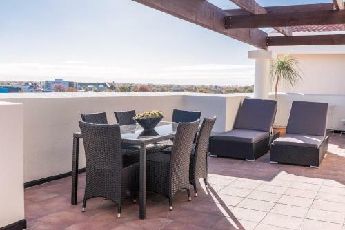 Fino Hotel & Suites