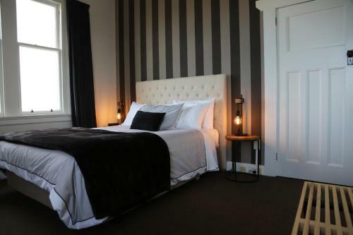 Aparthotel Apartments At St Clair