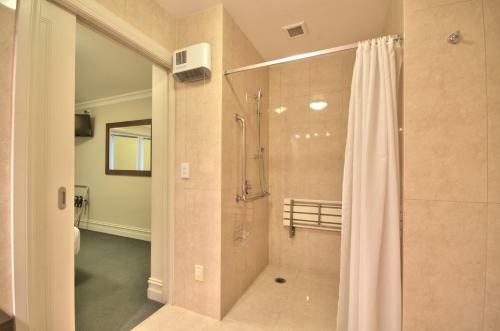 Private Apartments At The Beacon