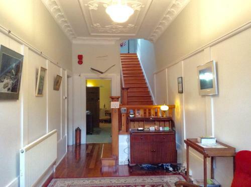 Albatross Inn Bed & Breakfast