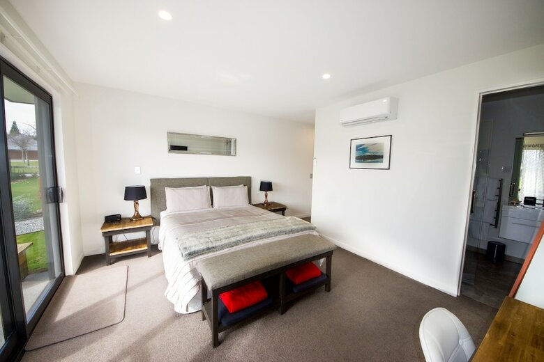 Bed & Breakfast Copper Beech Wanaka - Luxury B & B