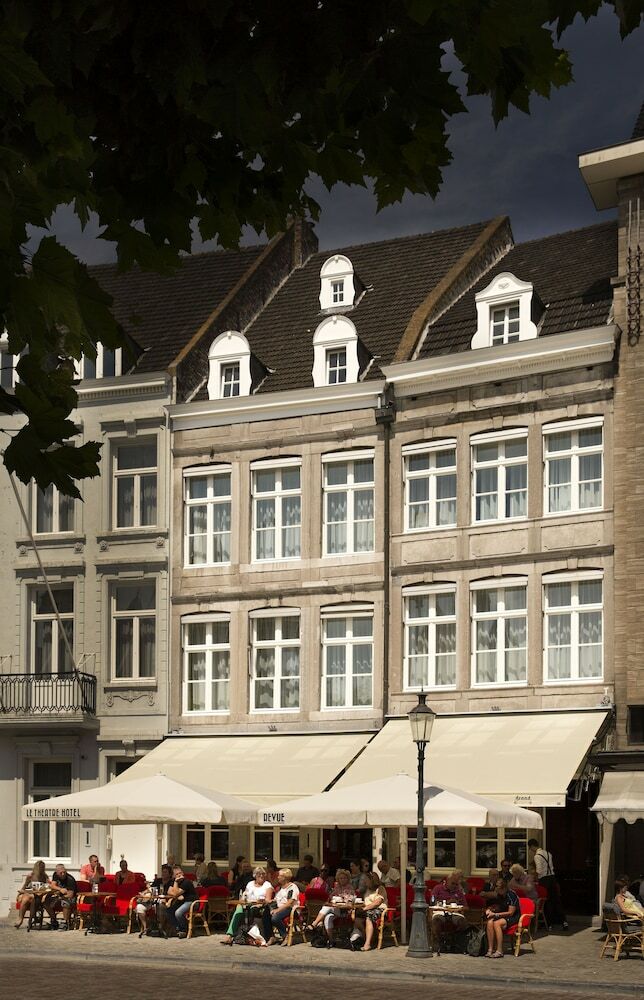 Le Theatre Hotel