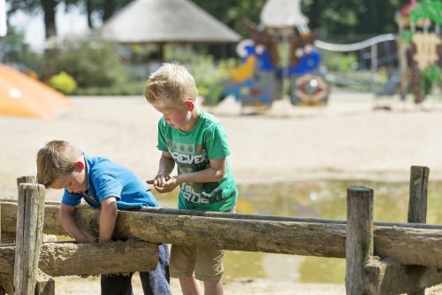 Vakantiepark De Twee Bruggen
