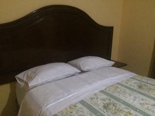 Hotel Hostal Vicu�a