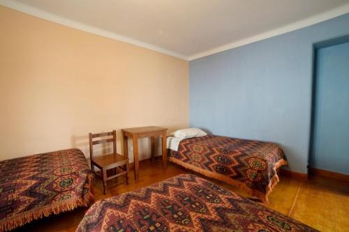 Bed & Breakfast Hostal Suecia 2