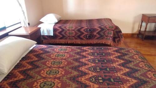 Bed & Breakfast Hostal Suecia 2