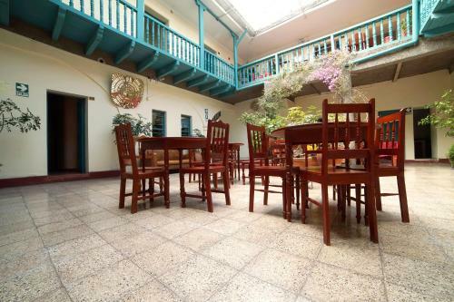 Bed & Breakfast Hostal Suecia 2