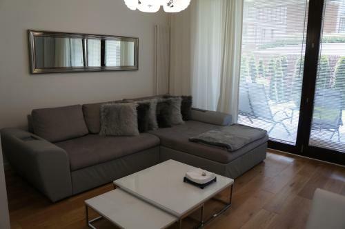 A&j Lux Apartament