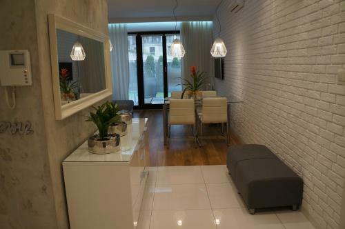 A&j Lux Apartament