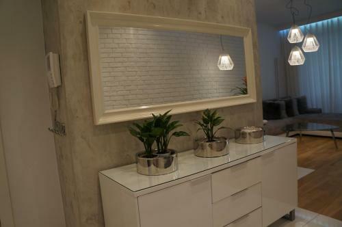 A&j Lux Apartament