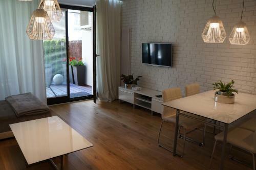 A&j Lux Apartament