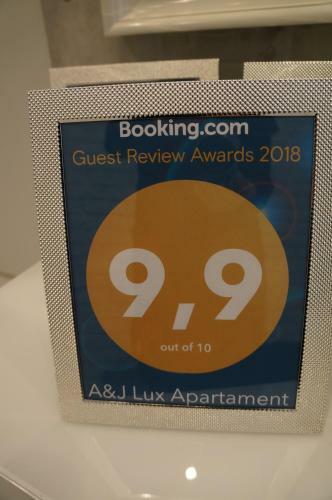 A&j Lux Apartament