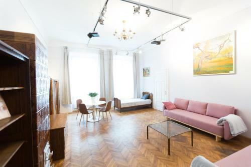 Apartments Roman