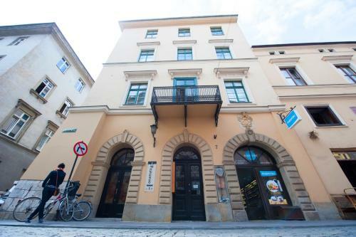 Apartments Roman